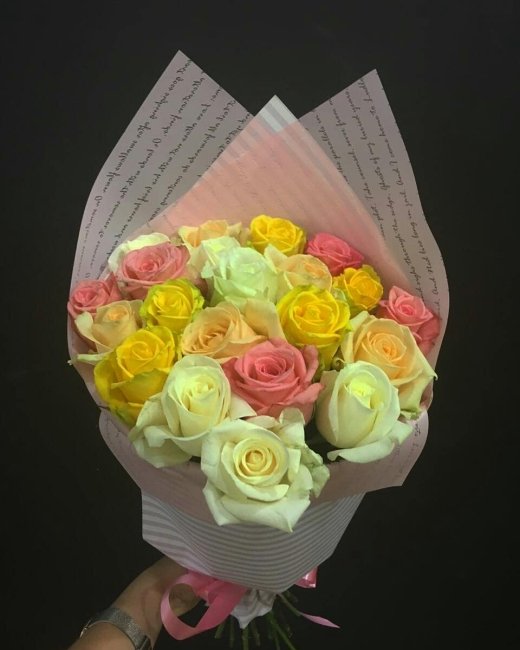 Букет из 21 розы (микс). Высота 50 см
