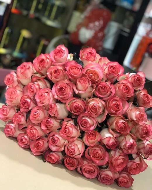 Роза Джумилия. Букет из 75 роз. Высота 70 см