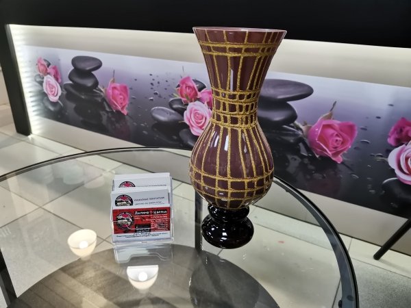 Декоративная ваза (высота 32см)