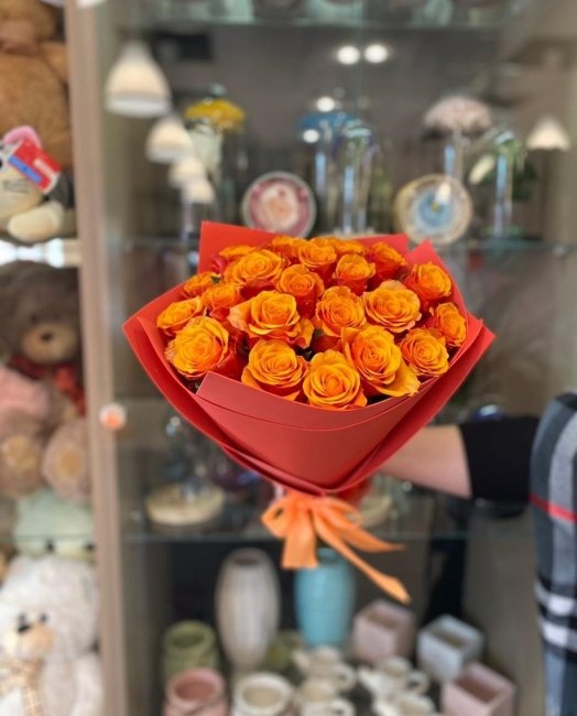 Роза Испания. Букет из 21 розы. Высота 40 см